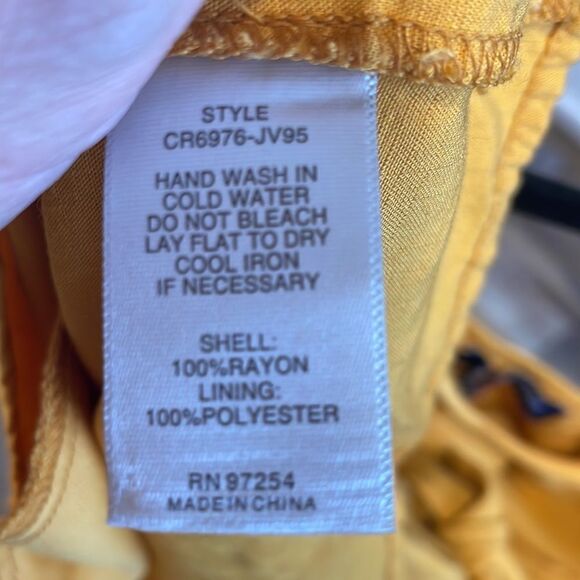 E ❤️ Clothing mustard yellow colored romper size XS - Picture 6 of 6